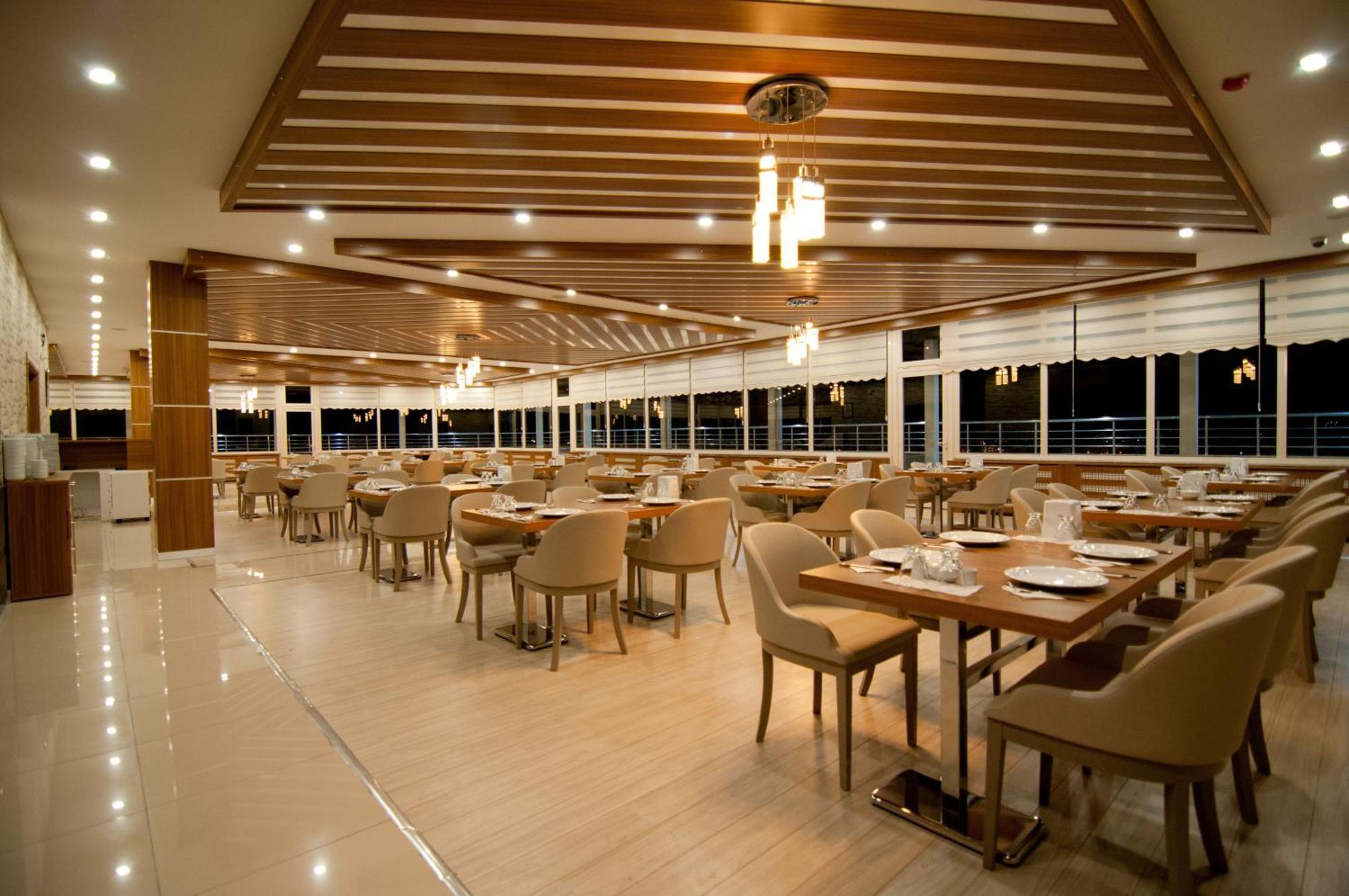 Mus Grand Hotel Luaran gambar