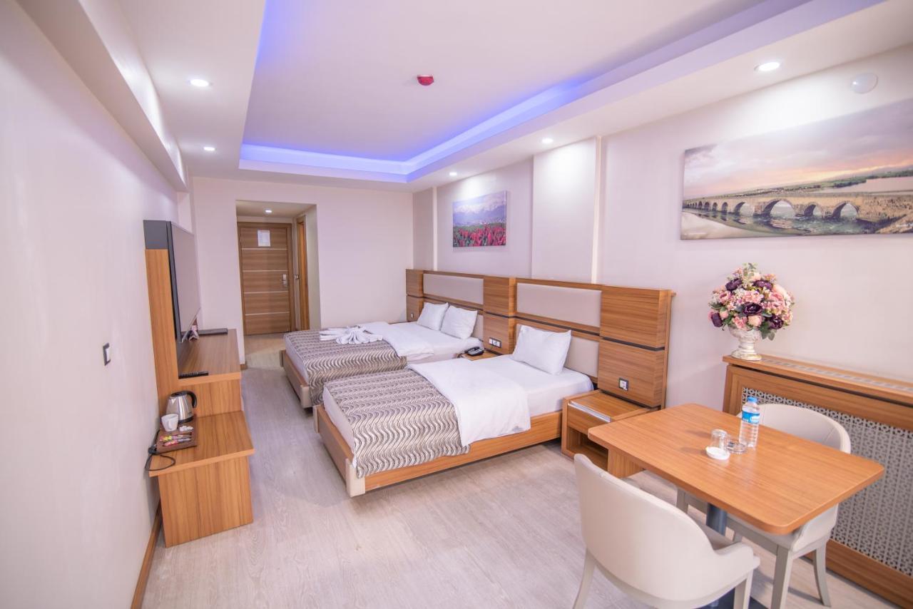 Mus Grand Hotel Luaran gambar